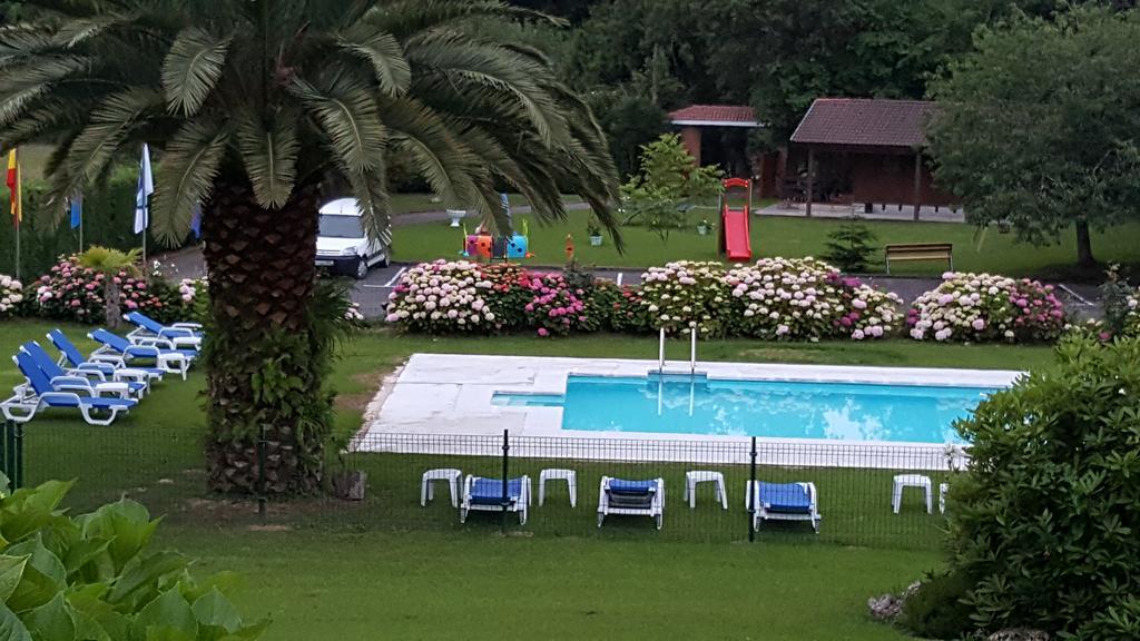 Hotel Camping Ribadesella Exterior photo